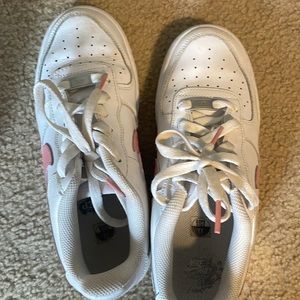 Pink and white nikes air force 1